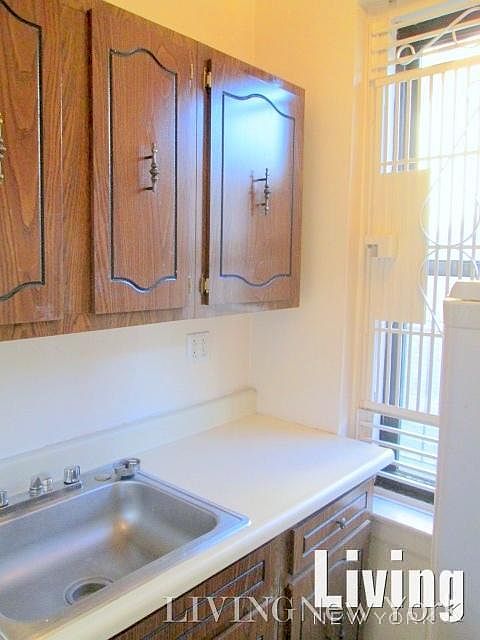 2nd image of 1224 Saint Nicholas Ave APT 5F
