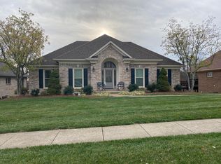 7112 Austinwood Rd, Louisville, KY 40214