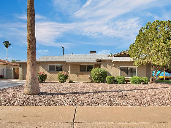 2nd image of 8326 E Monterosa St