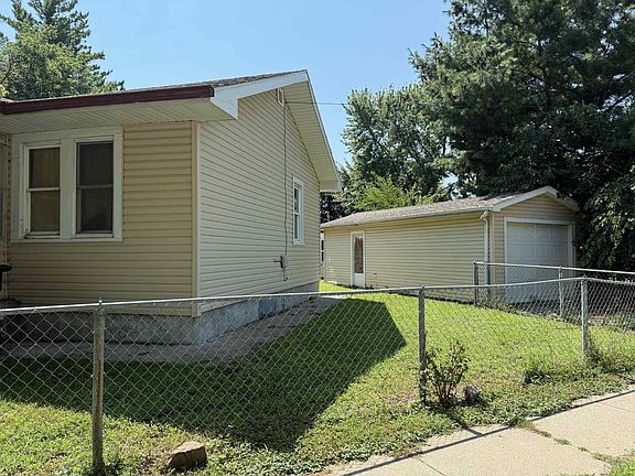 2nd image of 800 Paul Ave