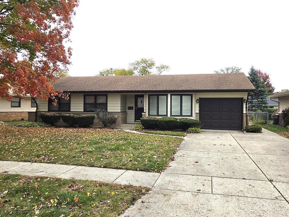 73 Forest Ln