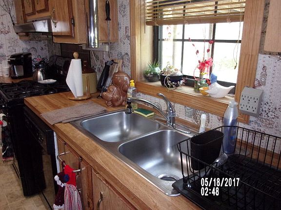 2nd image of 210 Wolf Glen St