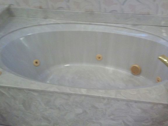Master Bathroom tub