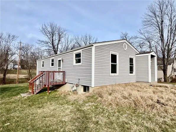 300 Vine St, Platte City, MO 64079