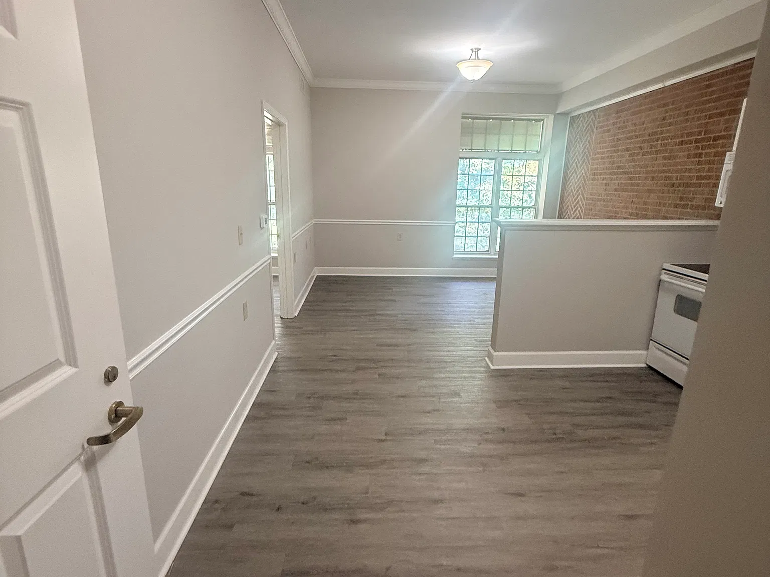 1 bed, 598 sqft, $1,400 — Photo 2