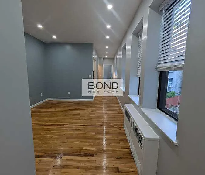 3 Sherwood Ave #3 — Photo 2