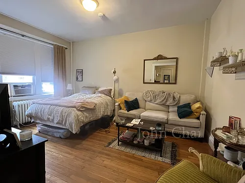 64 Woodstock Ave Photo 1