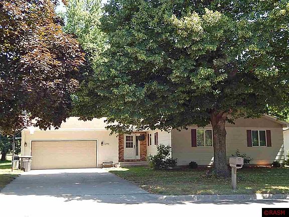 2nd image of 1340 Charles St