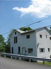 1st image of 422 Fox Hill St