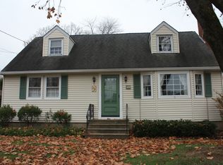 105 Susan Dr, Ewing, NJ 08638