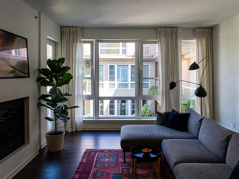 1620 NE Broadway St #517 — Photo 3