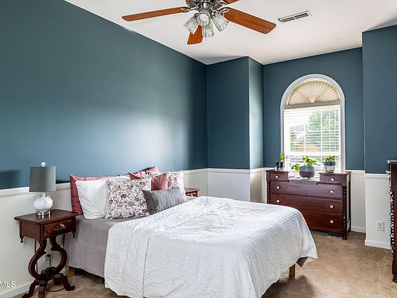 4th image of 8024 Ellisville Ln