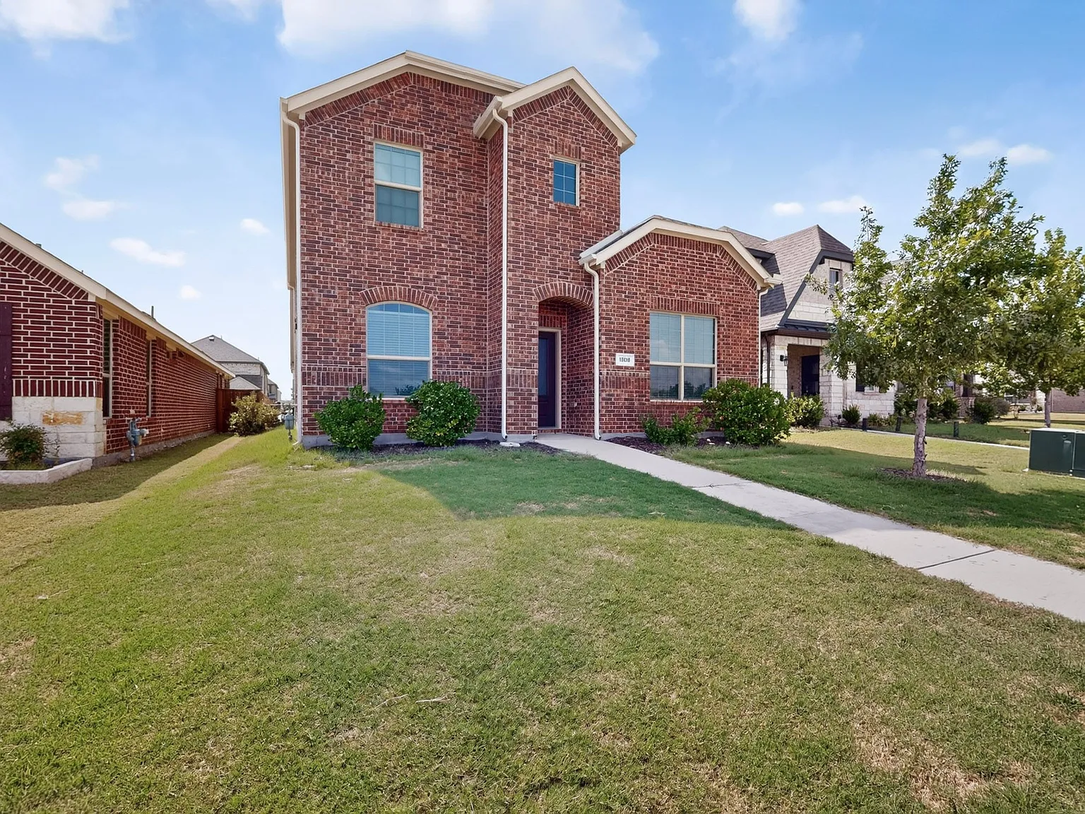 3 bed, 2091 sqft, $2,495 — Photo 4