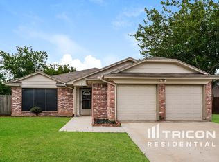 609 Rifleman Trl, Arlington, TX 76002