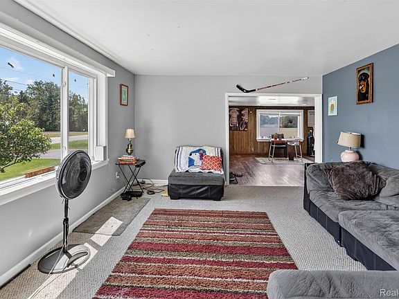 3rd image of 5660 Tittabawassee Rd