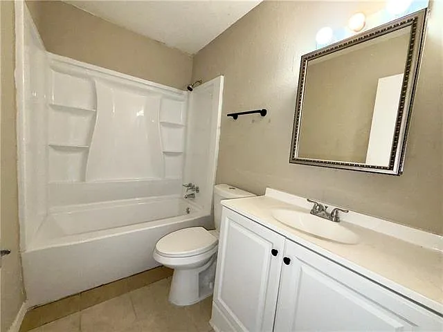 3252 Kabel Dr — Photo 9