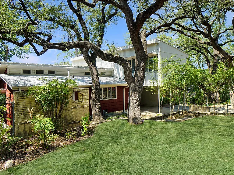 1806 Alta Vista Ave — Photo 1