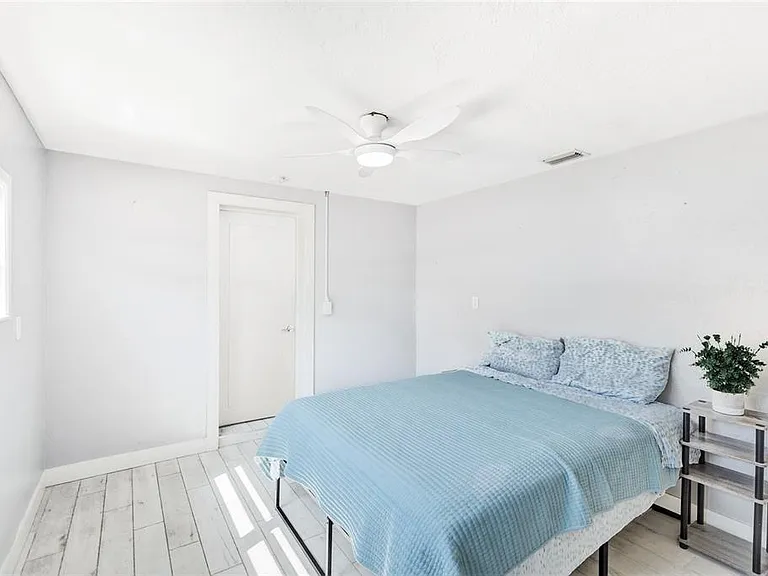 5320 Moeller Ave — Photo 16