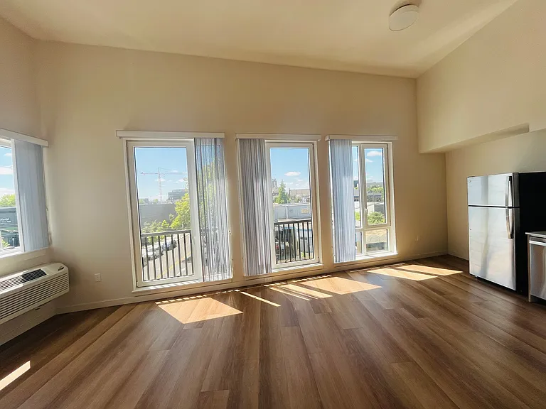 Navalia Apartments — Photo 10