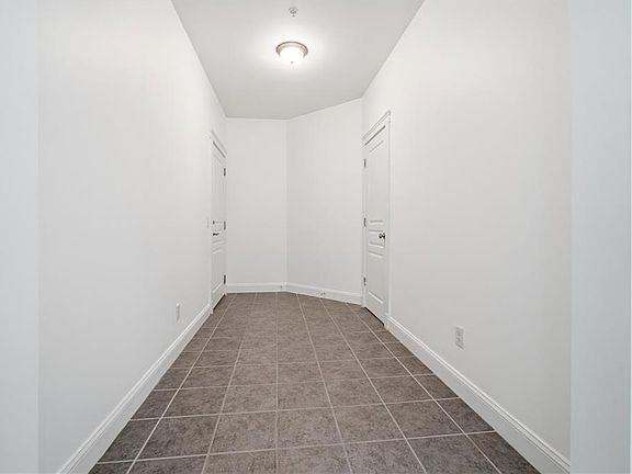 4th image of 525 E Freemason St APT 2B