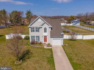 2520 Old Farm Dr, Vineland, NJ 08361