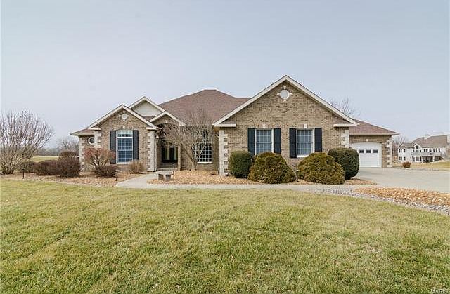 1st image of 3305 Fairway Dr