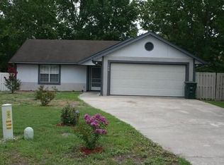 104 Meadow Ct, Kingsland, GA 31548