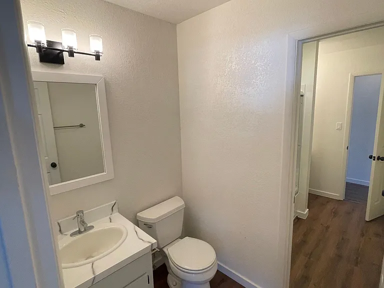 313 Granada Dr — Photo 19