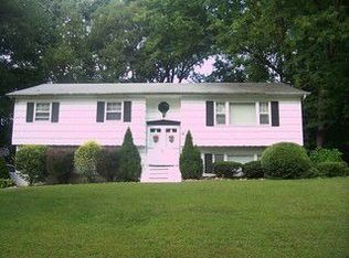 46 The Rise, Congers, NY 10920