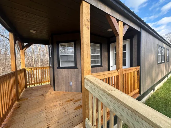 911 Woodland Rd, Jamestown, TN 38556