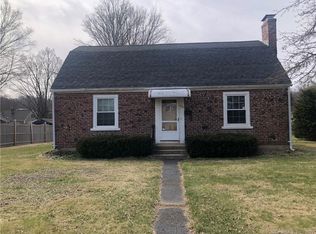 105 Cheshire Rd, Meriden, CT 06451