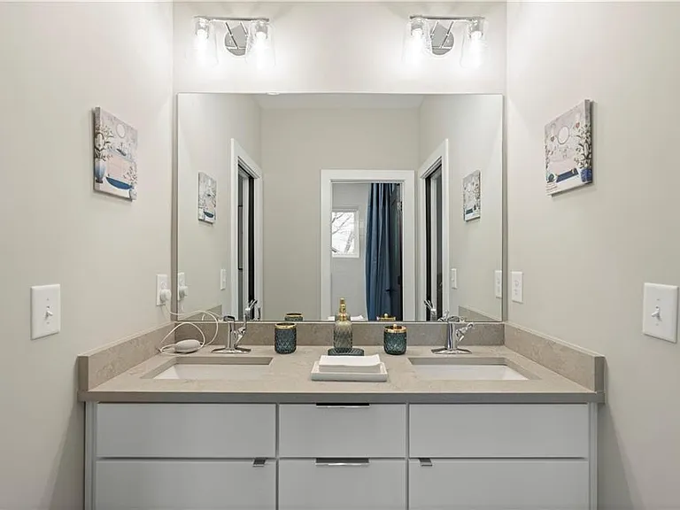 1231 Holly St NW — Photo 42