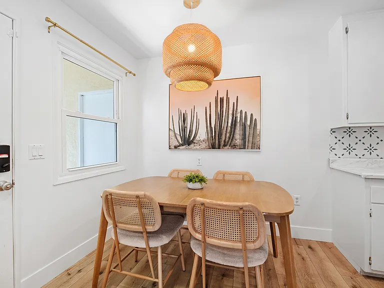 16002 Warren Ln — Photo 31