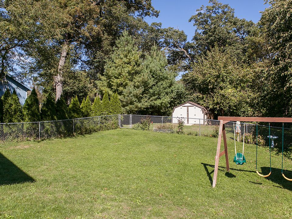 1st image of 3226 Westwood Dr NW