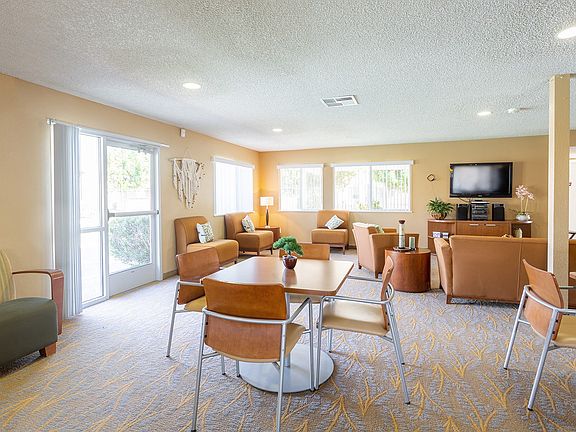 3rd image of 50600 Suncrest St #906D