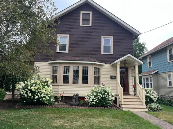 6 Willoughby Ave #10, Warren, PA 16365