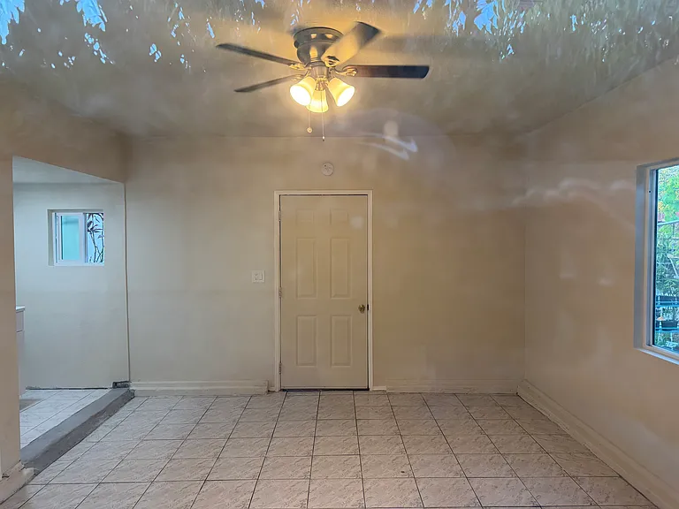 3240 Fashion Ave — Photo 11