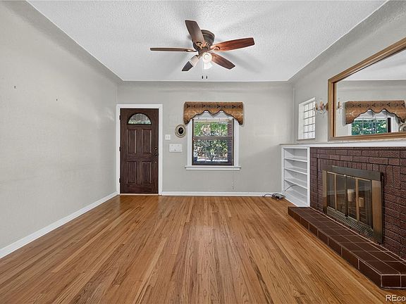 3rd image of 4015 N Clay Street