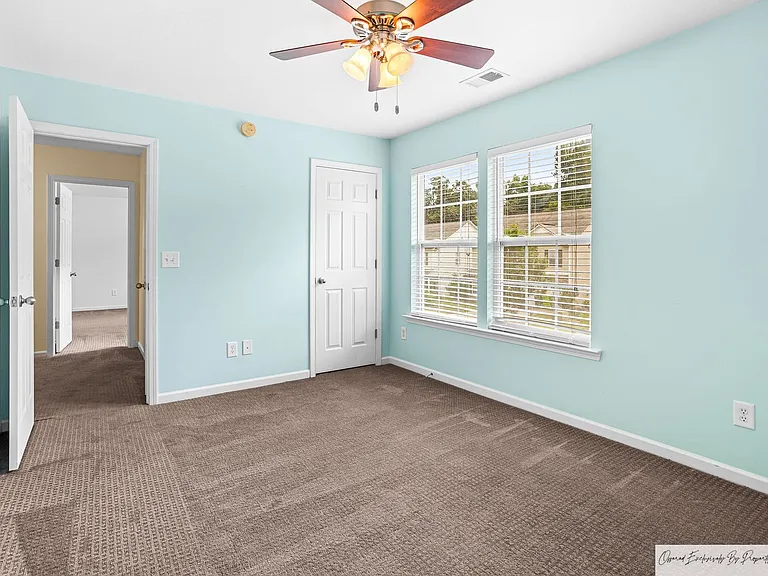 1279 Green Turf Ln — Photo 32