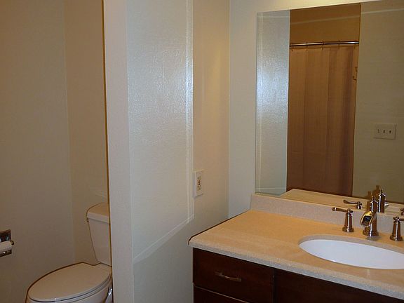 5th image of 7021 Hickory Ln