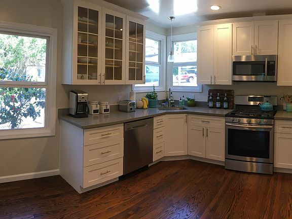 5th image of 590 Canyon Dr