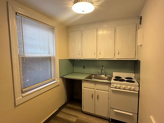 5th image of 48 Kirkland St #6A