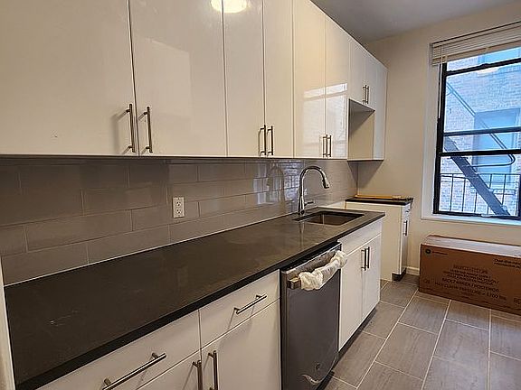 5th image of 41-21 42nd St #4H
