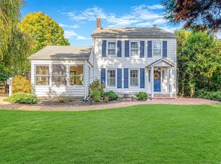 120 Shore Rd, Mount Sinai, NY 11766