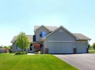 2064 Old Schoolhouse Rd, Mayer, MN 55360