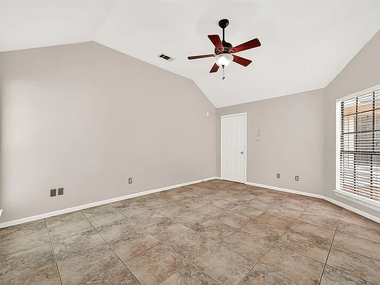 34 Green Slope Pl — Photo 26