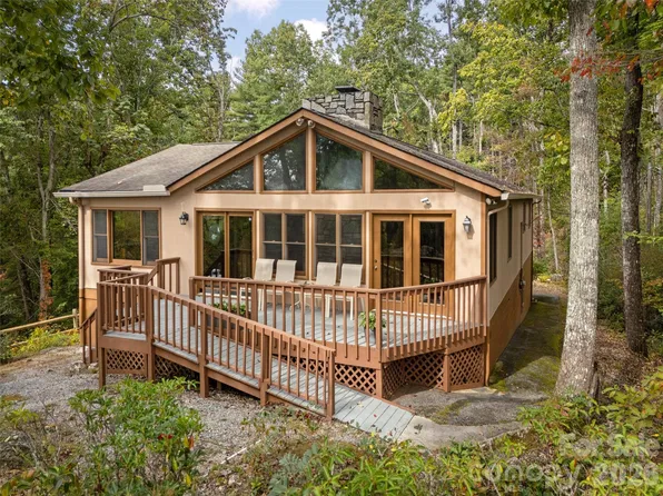206 Skyland Acres Rd, Saluda, NC 28773