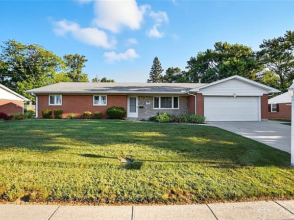 2nd image of 1033 Georgian Dr