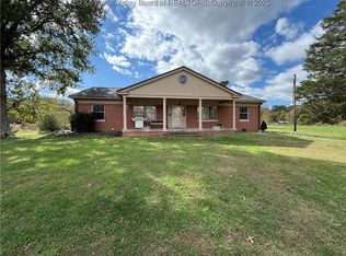 17116 Kanawha Valley Rd, Southside, WV 25187