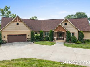 17797 168th Ave, Spring Lake, MI 49456